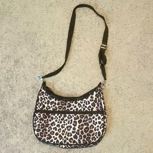 North/South Convertible Hobo LeSportSac snow leopard print EUC